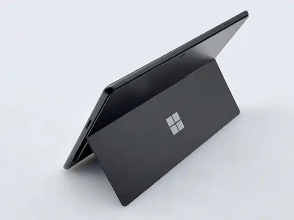 Microsoft Surface Pro 9 Tablet | 13" Touch – Intel i5 12TH GEN 8GB RAM 256GB SSD Win11 laptop in lebanon